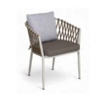 Vero Chair – Modern Comfort with Timeless Design